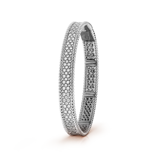 Perlée diamonds bracelet, 3 rows, rhodium plated 18K white gold, round diamonds.