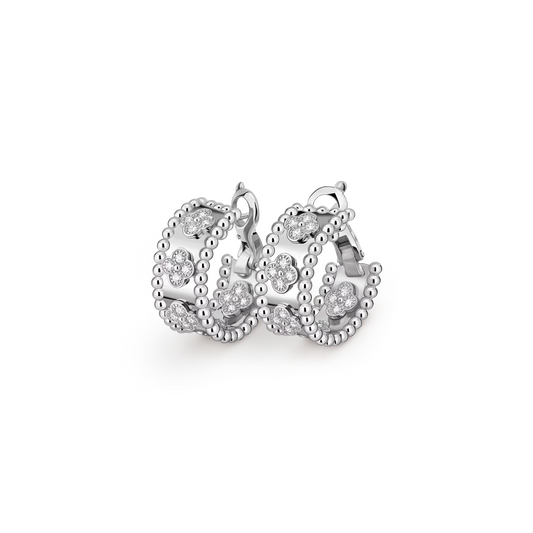 Perlée clovers hoop earrings, rhodium plated 18K white gold, round diamonds.