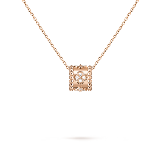 Perlée clovers pendant, 18K rose gold, round diamonds.