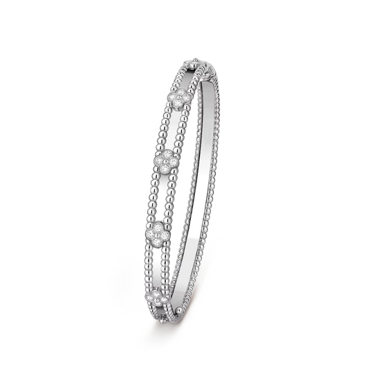 Perlée sweet clovers bracelet, rhodium plated 18K white gold, round diamonds, medium model.