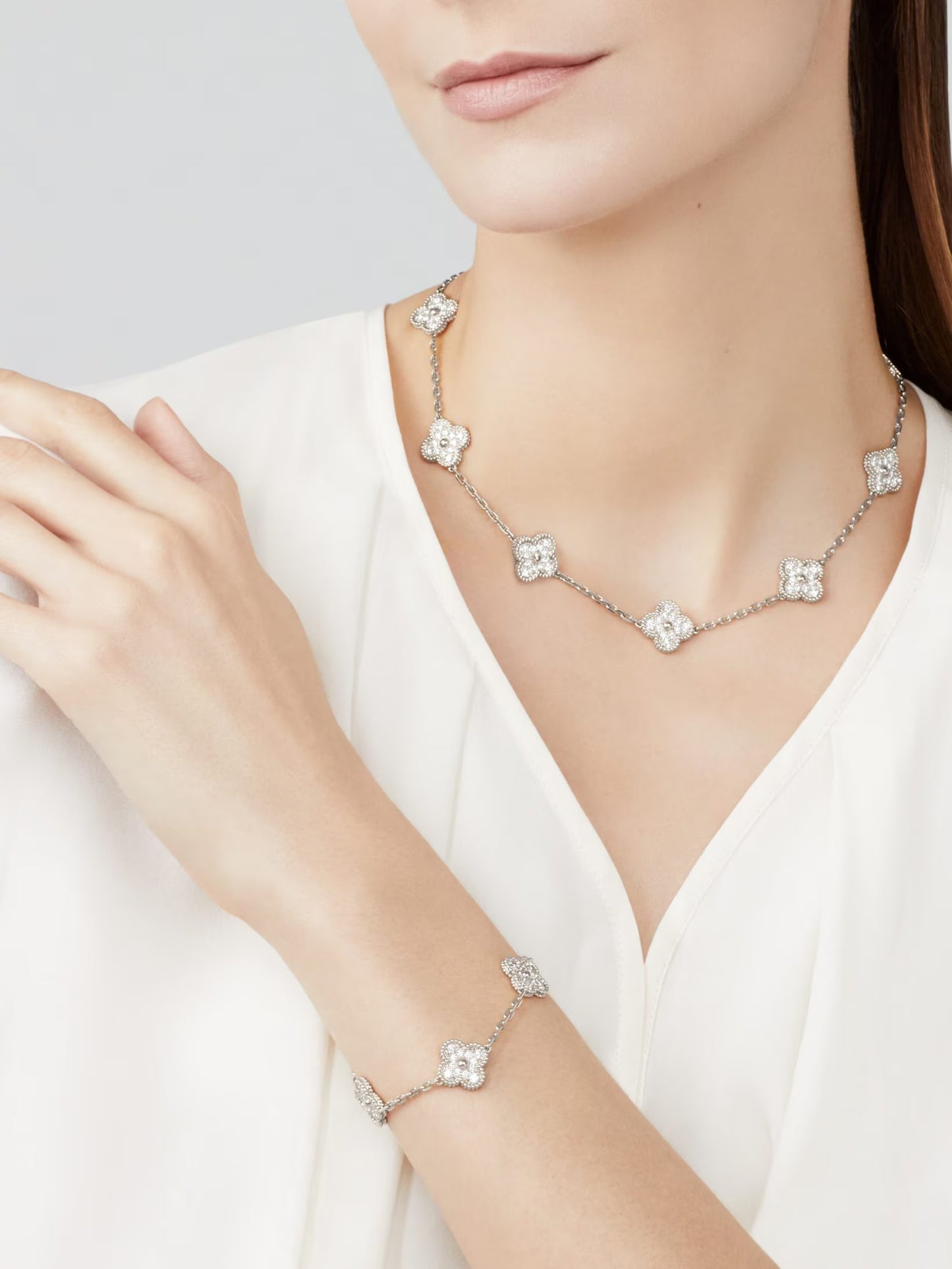 Vintage Alhambra necklace, 10 motifs, rhodium plated 18K white gold, round diamonds