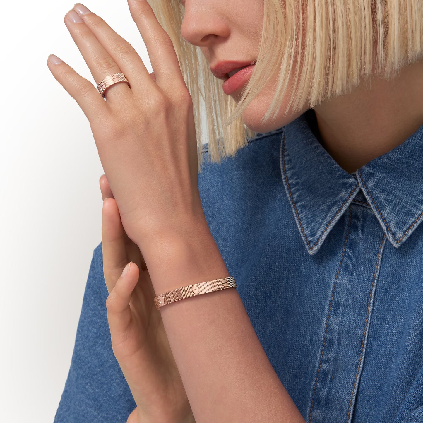 18K rose gold LOVE Unlimited Bracelet, flexible.