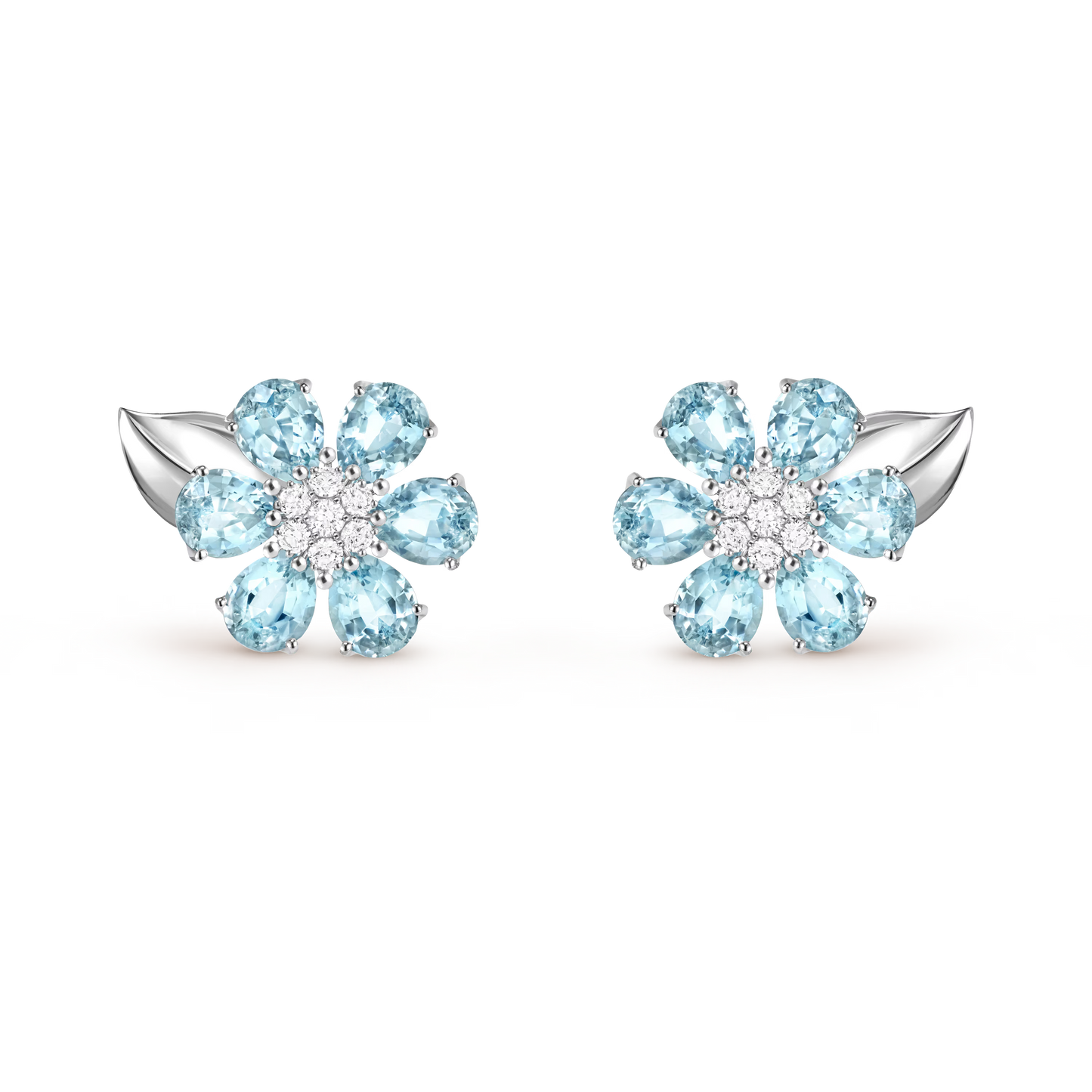 Fleurs d’Hawaï earrings, small model, 18K white gold, aquamarines, round diamonds.