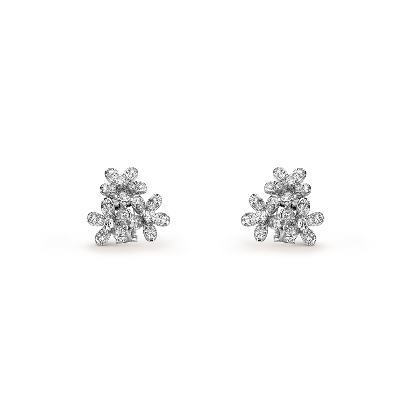 Socrate earrings, 3 flowers, rhodium plated 18K white gold, round diamonds.