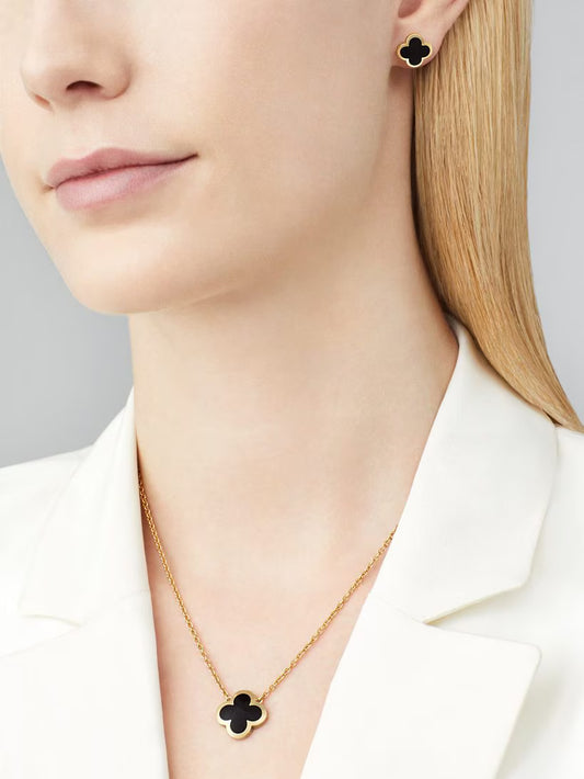 Pure Alhambra pendant, 18K yellow gold, onyx.