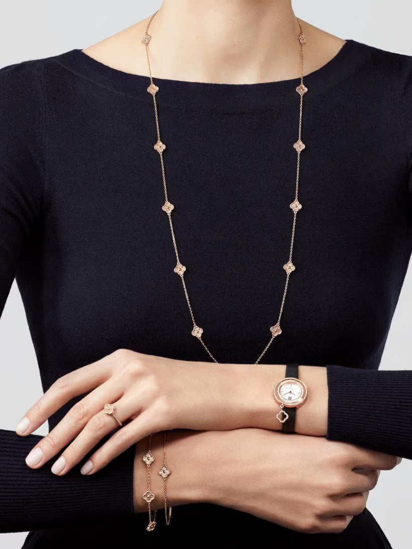 Sweet Alhambra long necklace, 16 motifs, 18K rose gold.