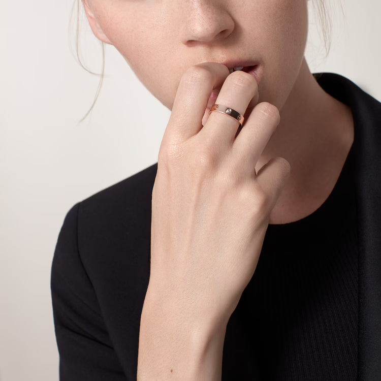 LOVE ring, small model, 1 diamond. 18k GOLD