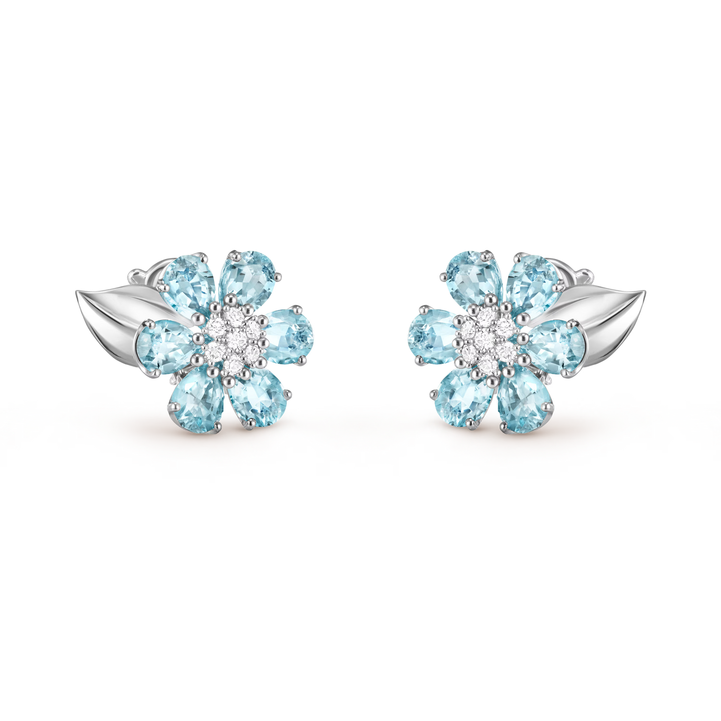 Fleurs d’Hawaï earrings, small model, 18K white gold, aquamarines, round diamonds.