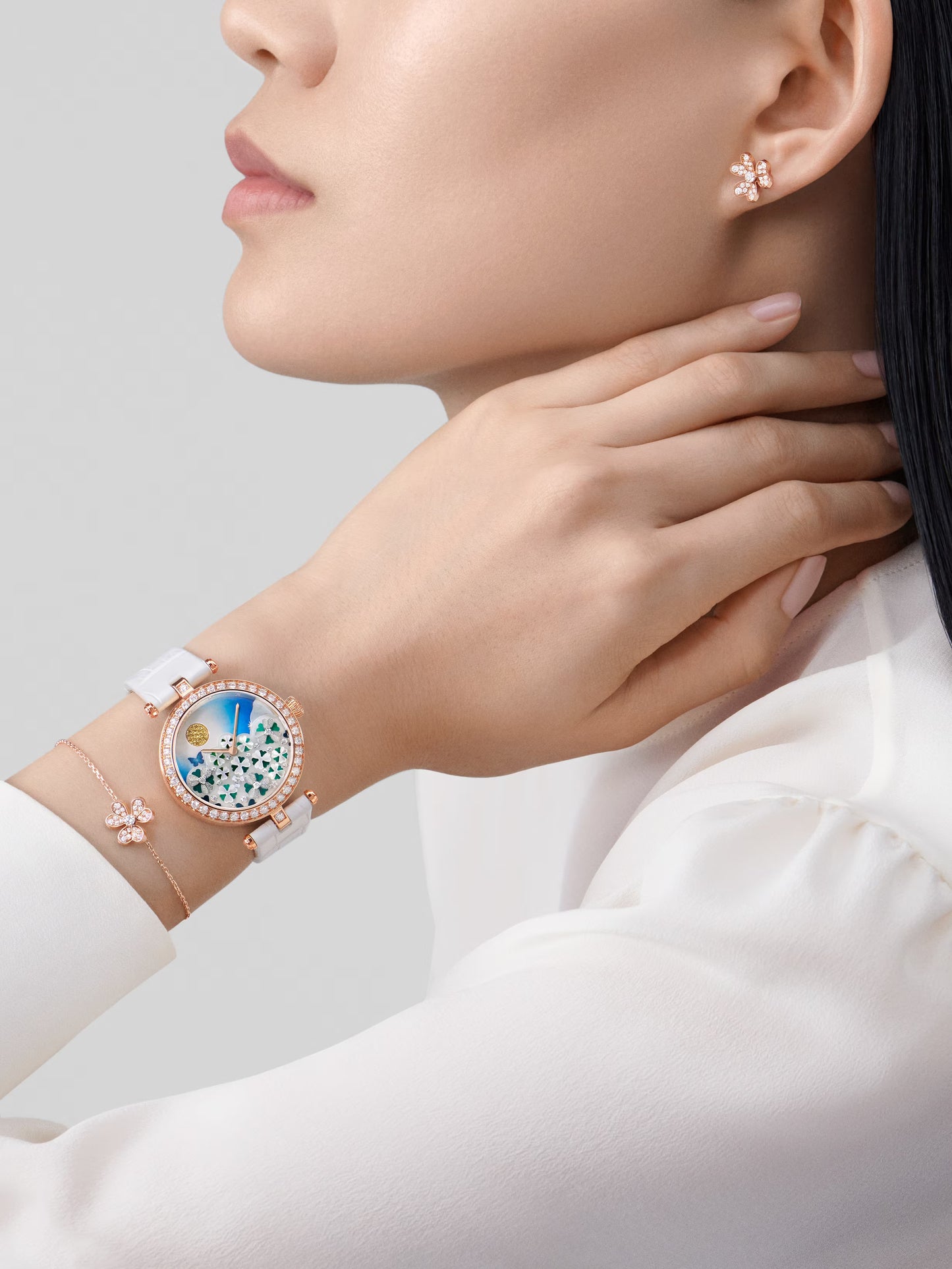 Frivole bracelet, mini model, 18K rose gold, round diamonds.