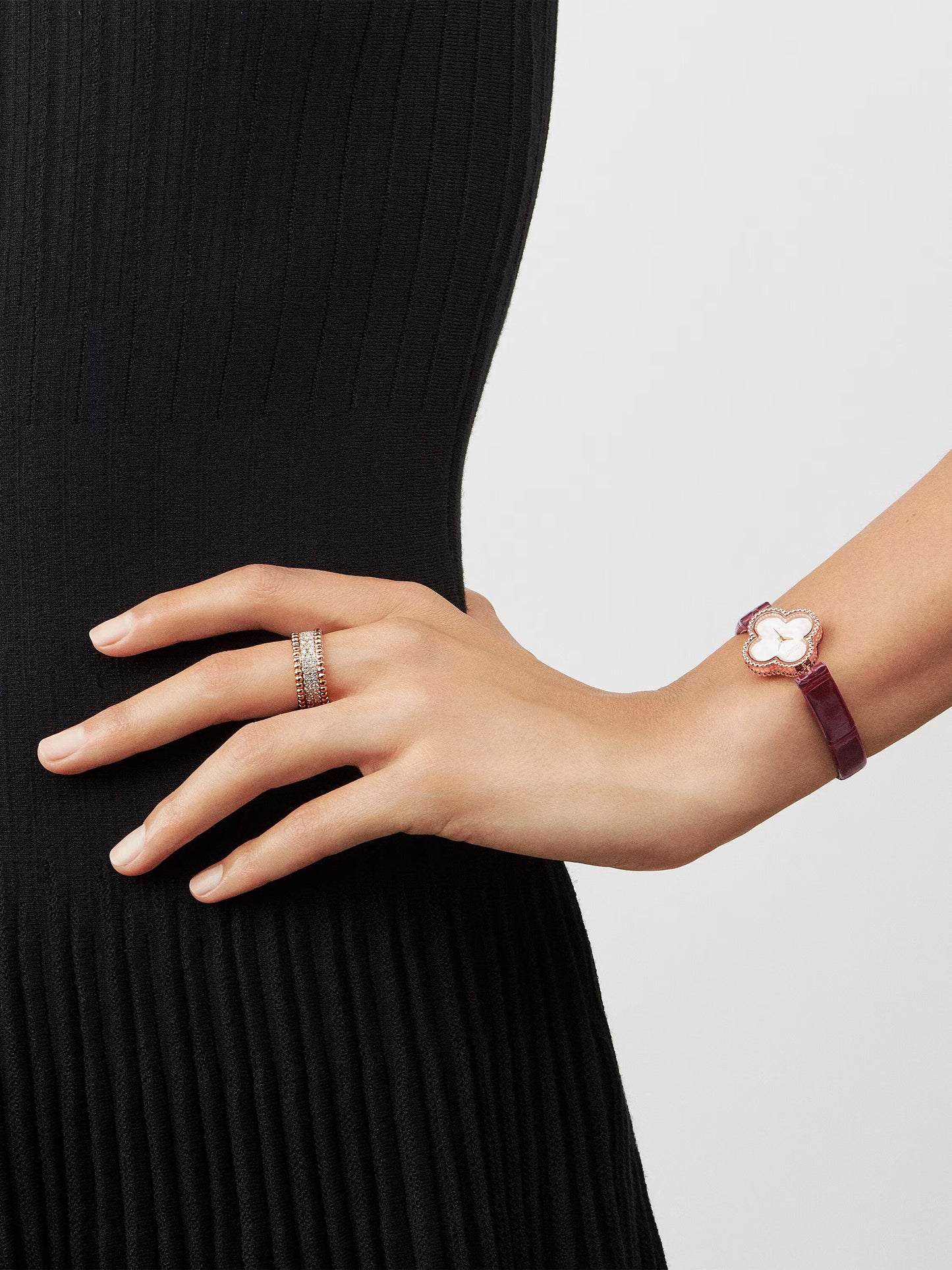 Perlée diamonds ring, 3 rows, 18K rose gold, round diamonds.
