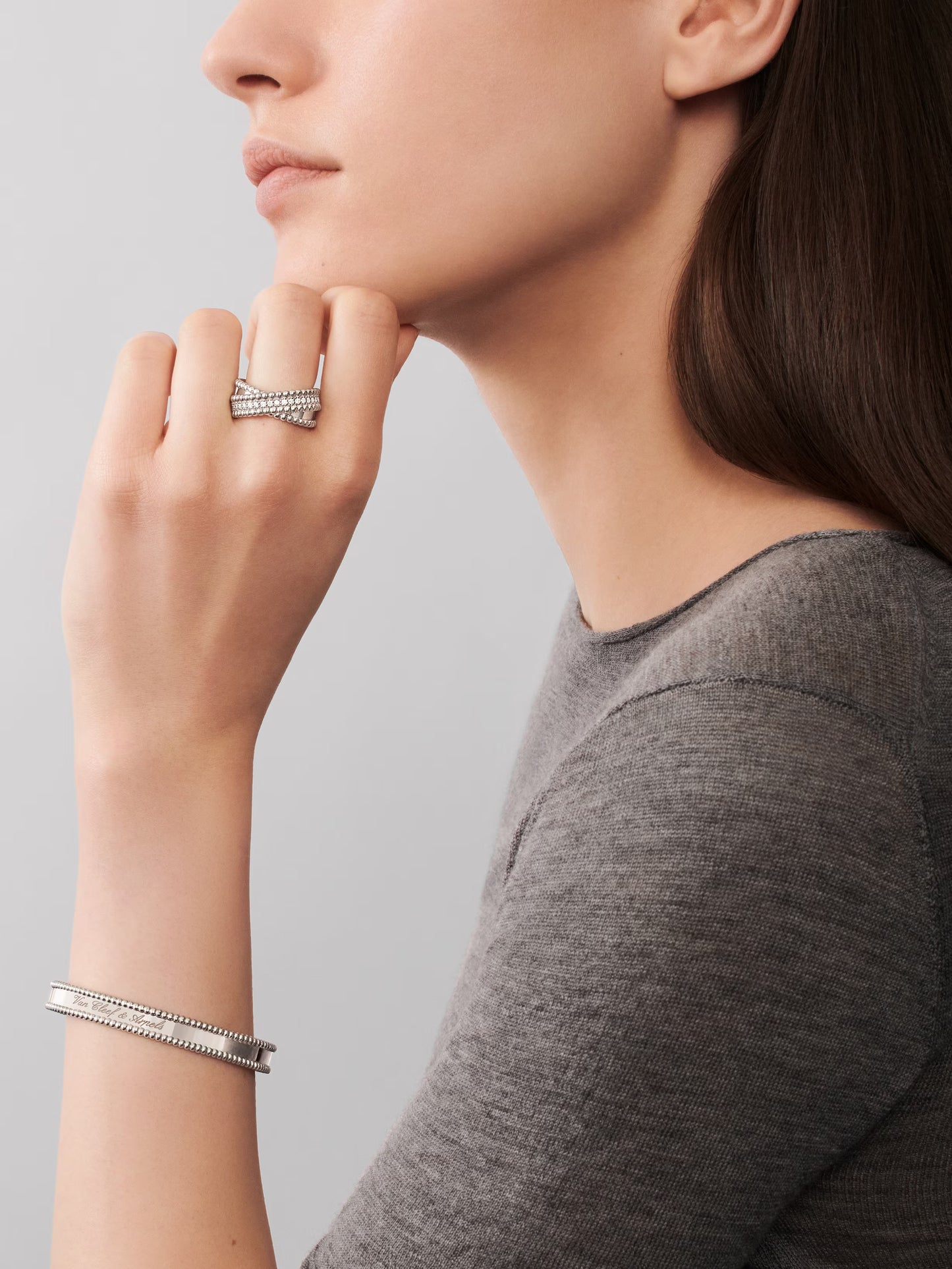Perlée diamonds duo ring, rhodium plated 18K white gold, round diamonds.