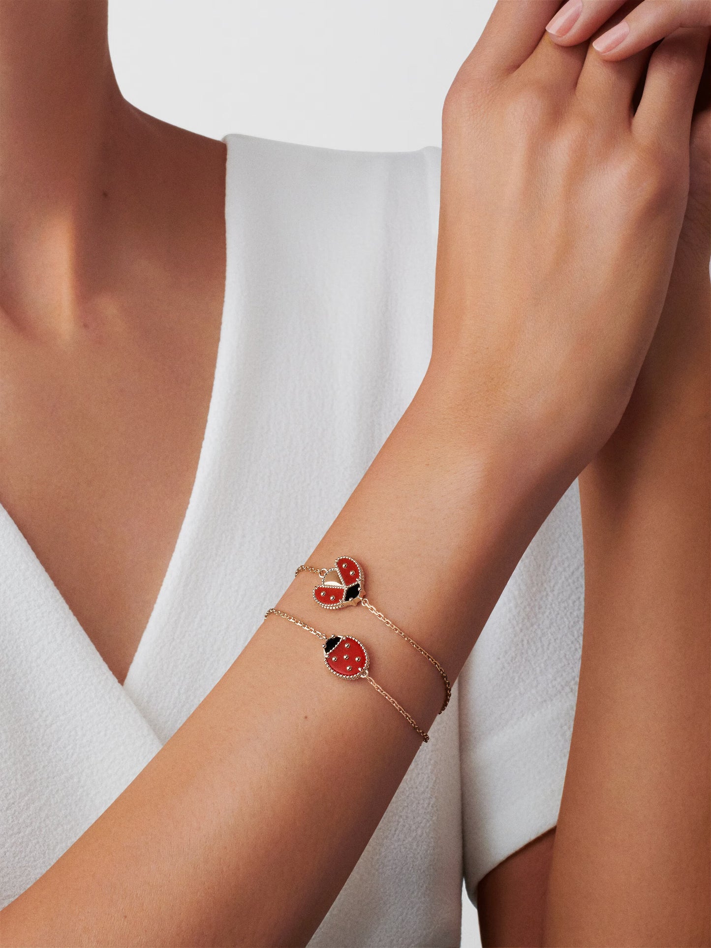 Lucky Spring bracelet, closed wings ladybug, 18K rose gold, onyx, carnelian.
