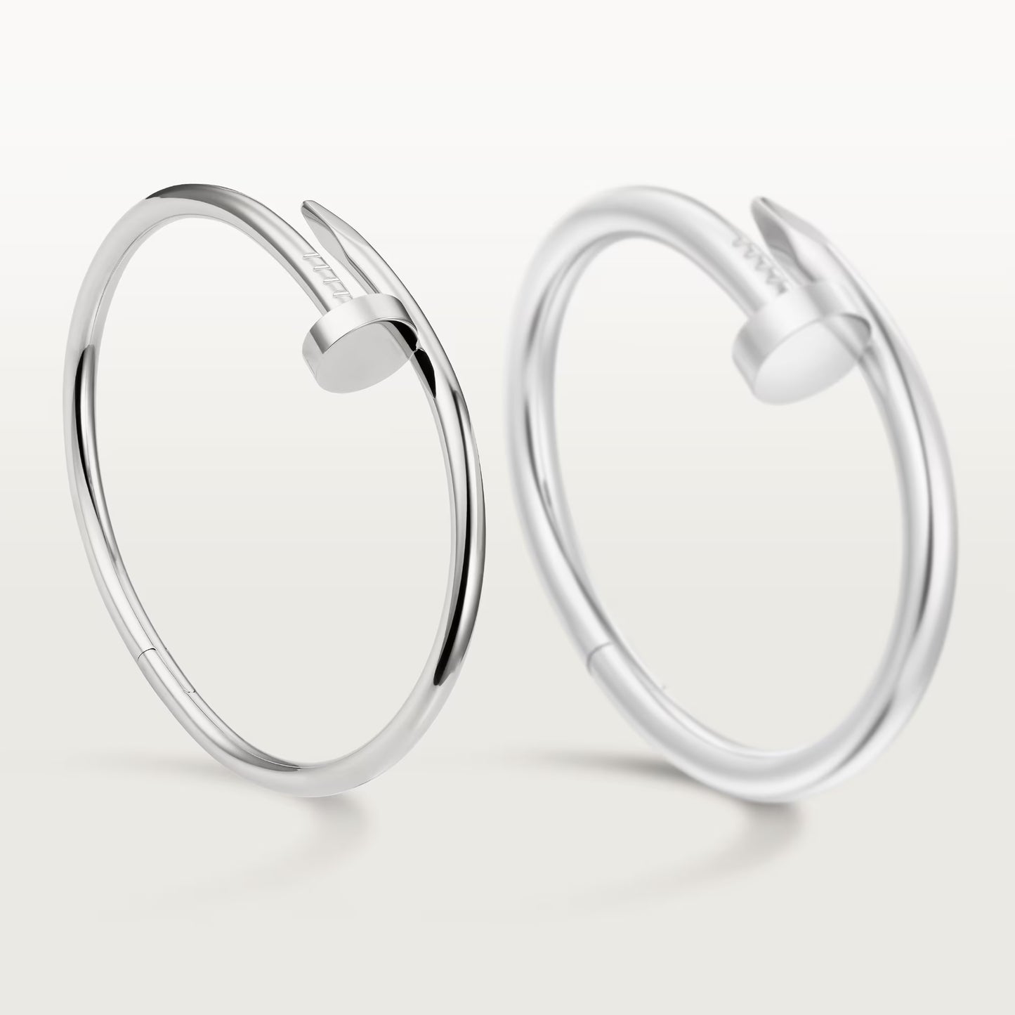 Juste un Clou 18K white gold bracelet, classic model.