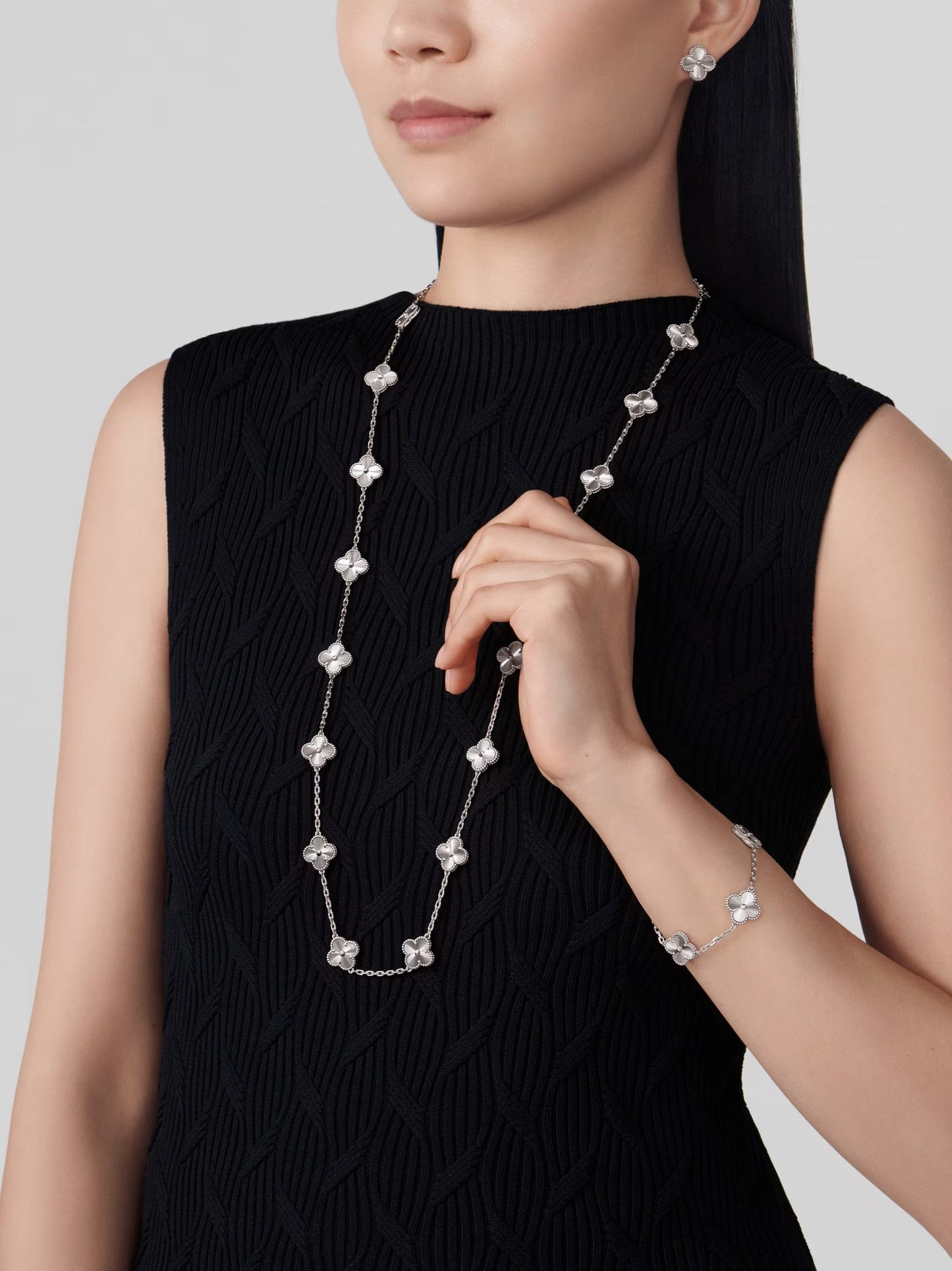 Vintage Alhambra necklace, 20 motifs, guilloché rhodium plated 18K white gold.