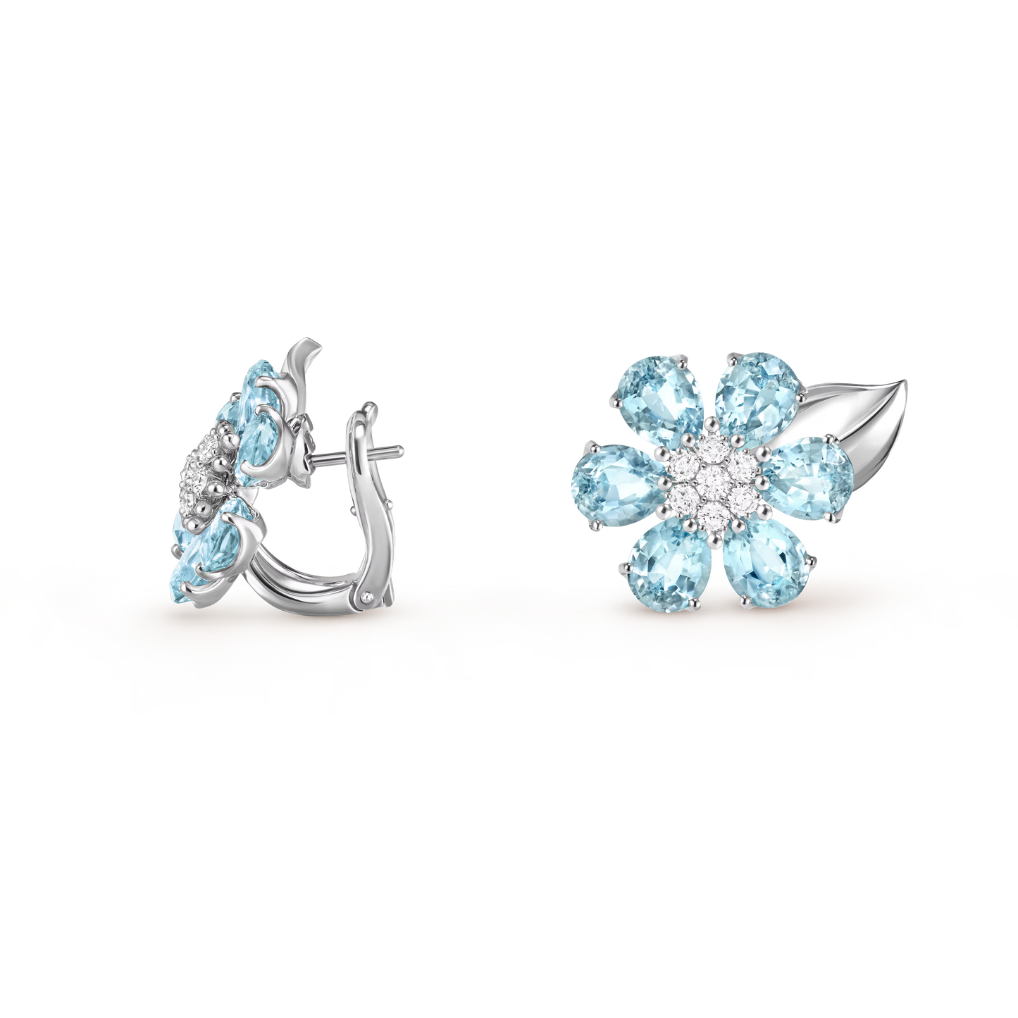 Fleurs d’Hawaï earrings, small model, 18K white gold, aquamarines, round diamonds.