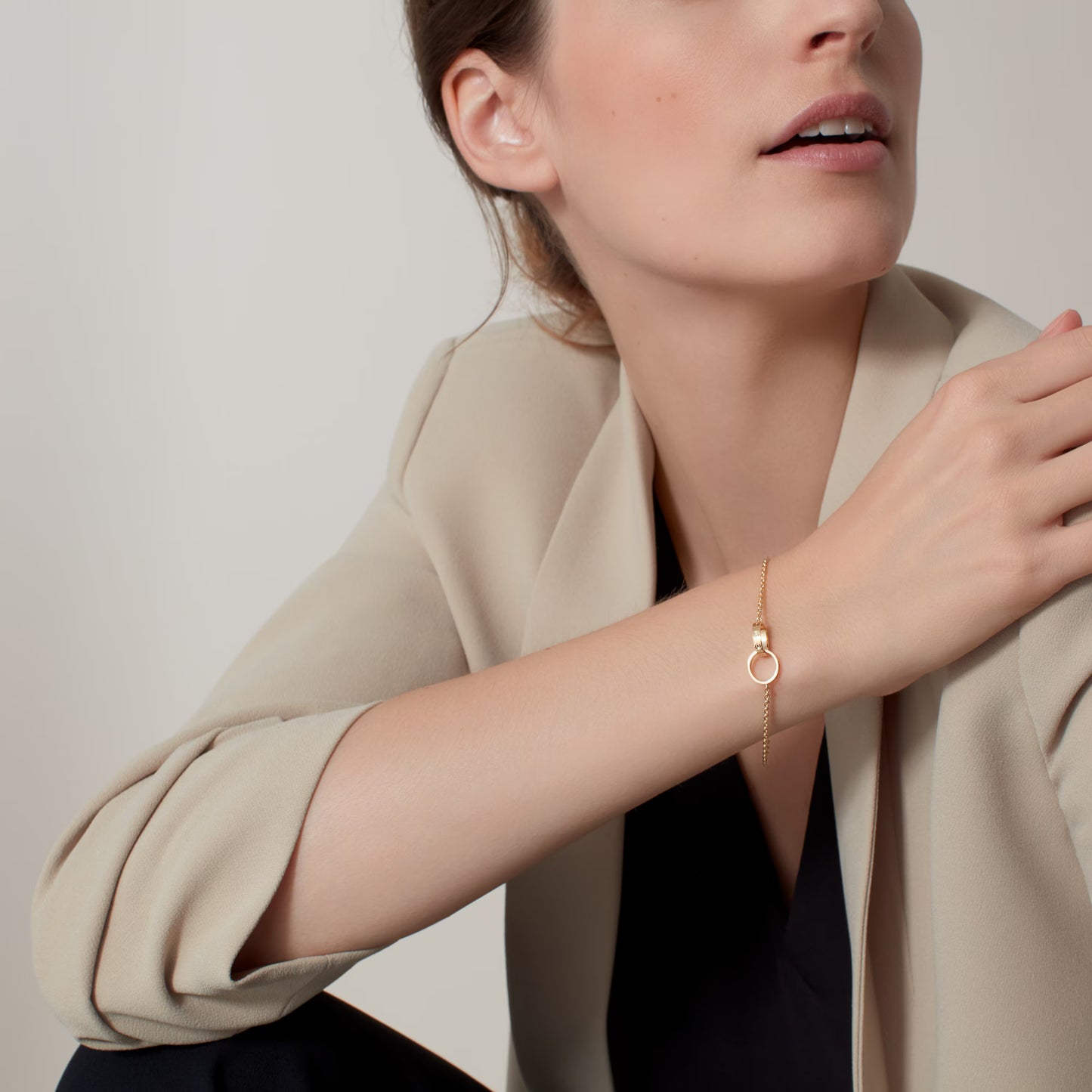 LOVE 18K yellow gold bracelet, on chain.