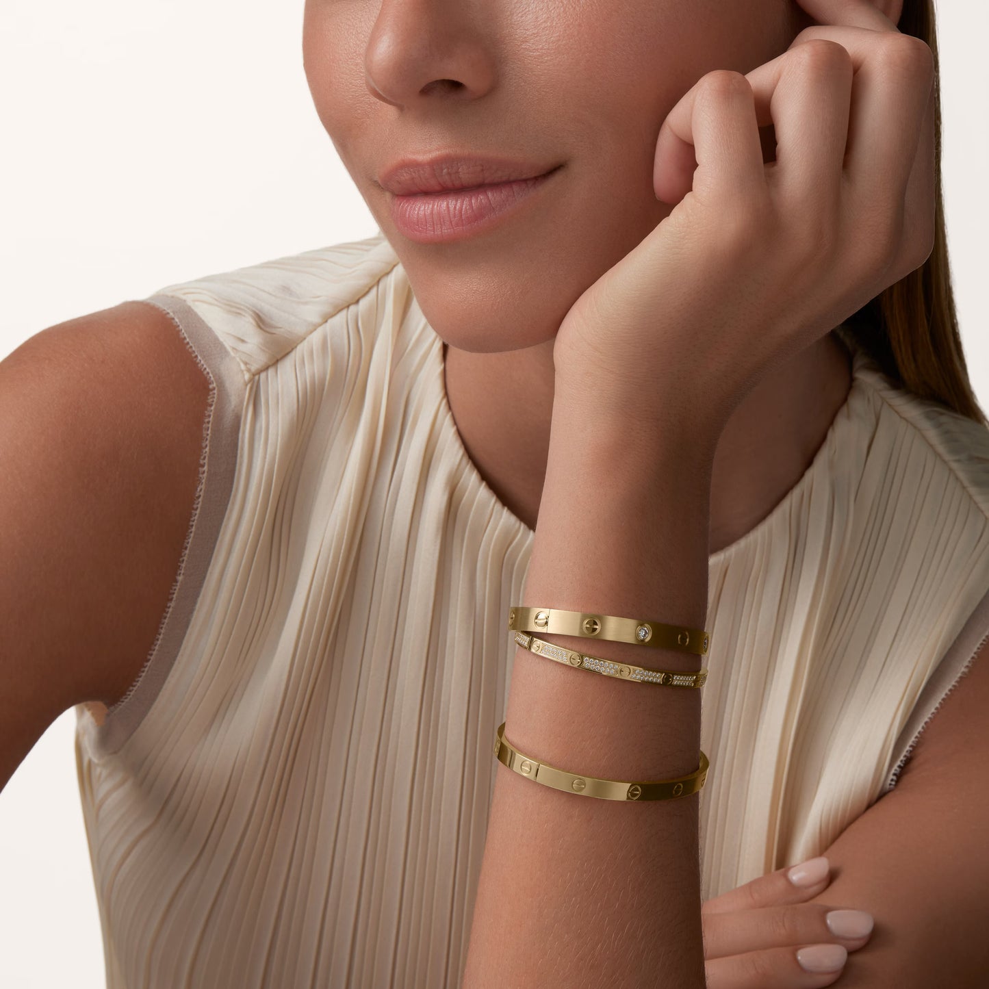 LOVE bracelet 18K yellow gold, medium model.