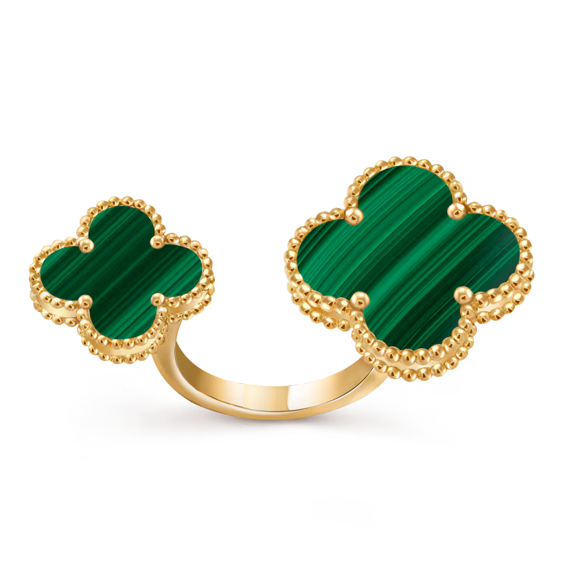 Magic Alhambra Between the Finger ring, 18K yellow gold, malachite.