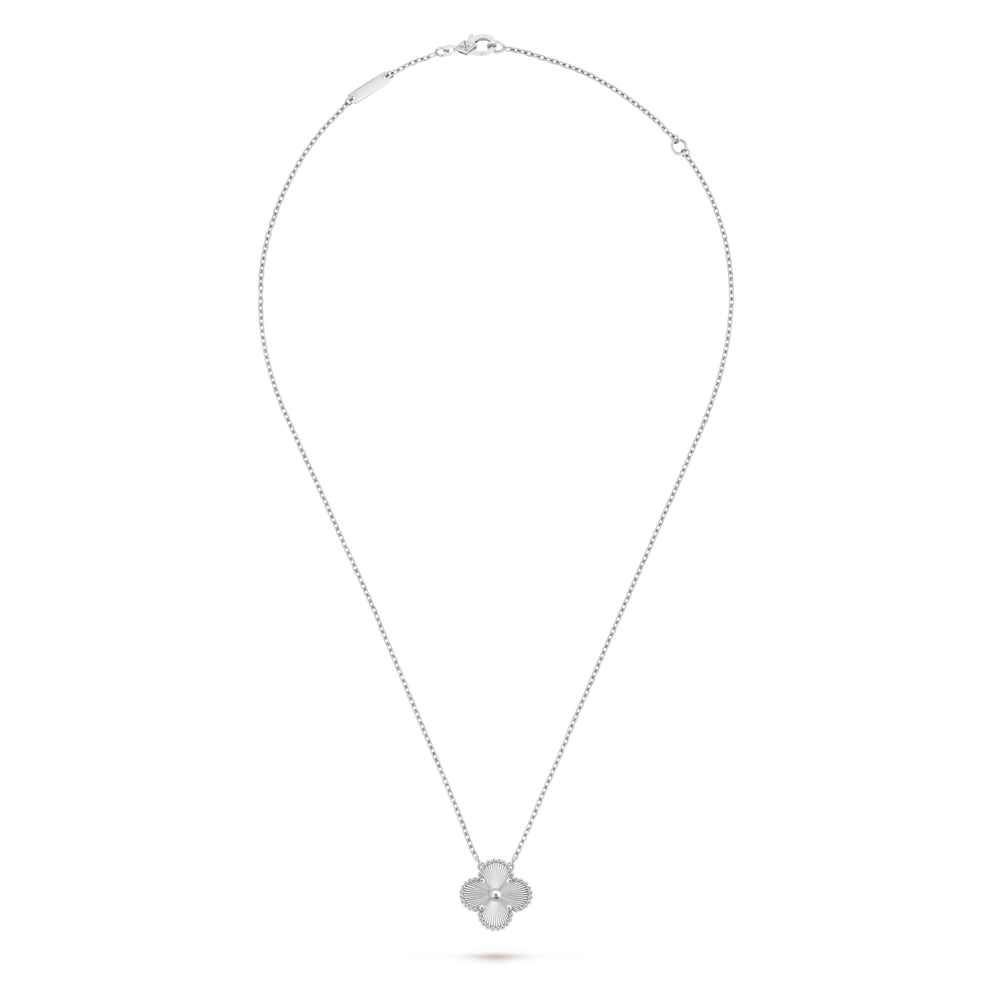 Vintage Alhambra pendant, guilloché rhodium plated 18K white gold.