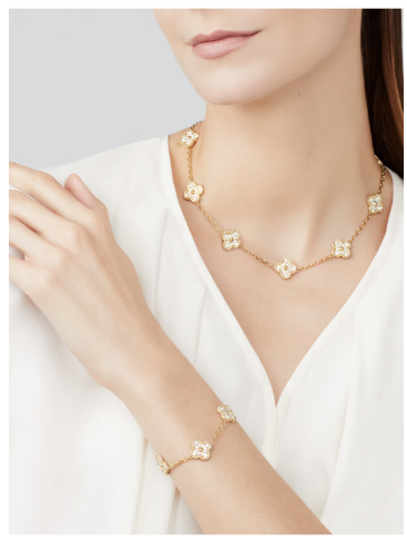 Vintage Alhambra bracelet, 5 motifs. 18K yellow gold, Diamond