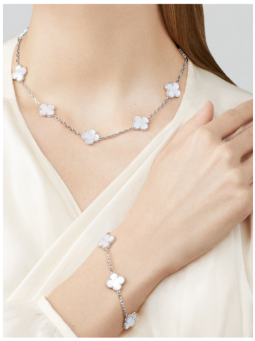 Vintage Alhambra bracelet, 5 motifs. 18K white gold, Mother-of-pearl