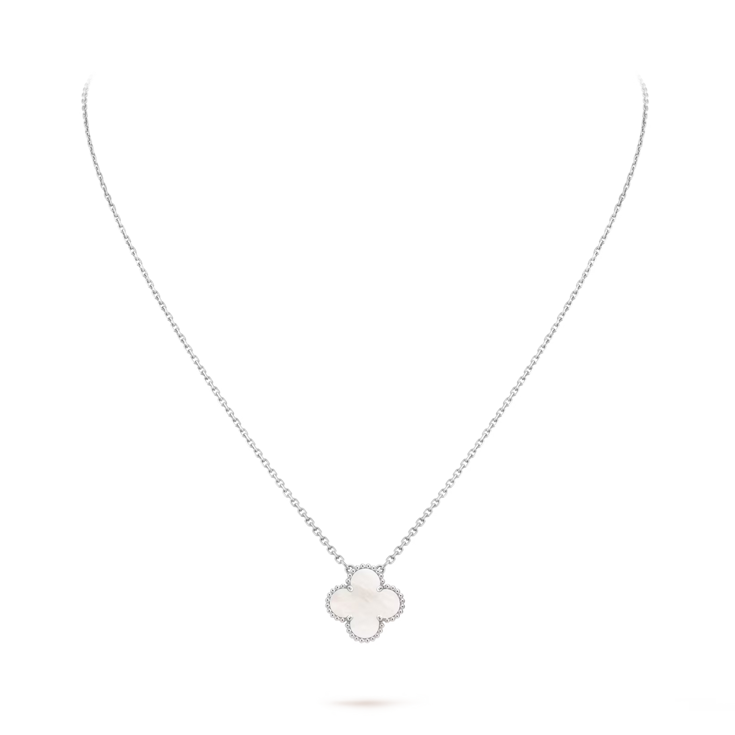 Vintage Alhambra pendant, rhodium plated 18K white gold, white mother-of-pearl.